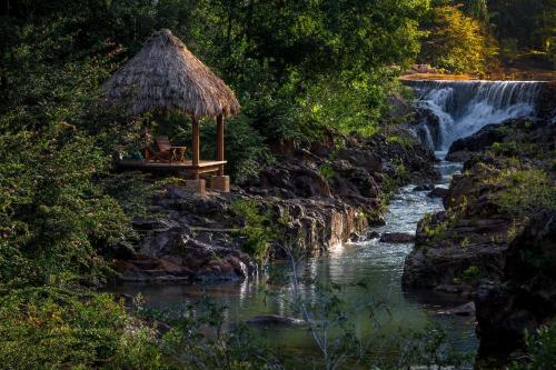 boutique hotels in Lago Peten Itza