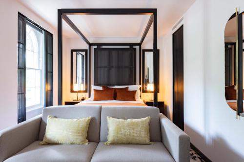 boutique hotels in Notting Hill Gate