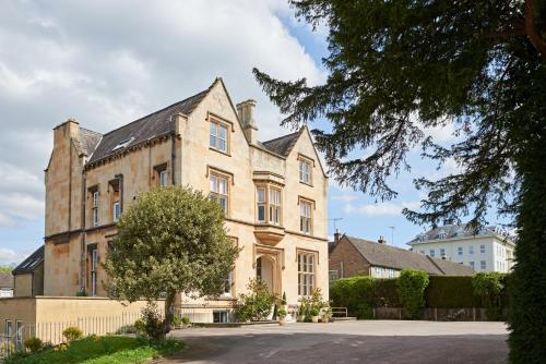 boutique hotels in Cheltenham