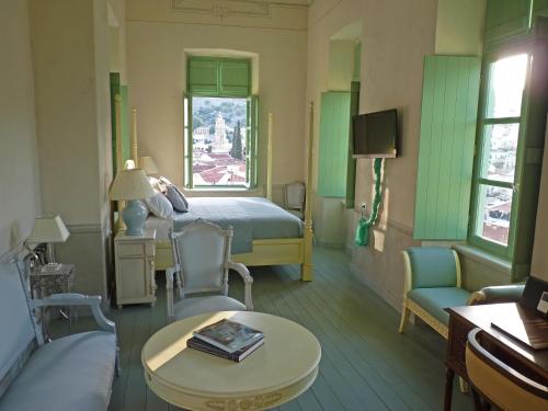 boutique hotels in Symi