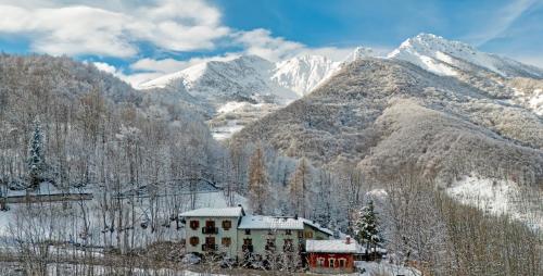 boutique hotels in Mondole Ski