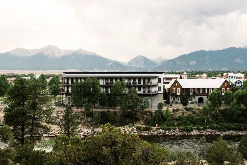 boutique hotels in Roosevelt National Forest