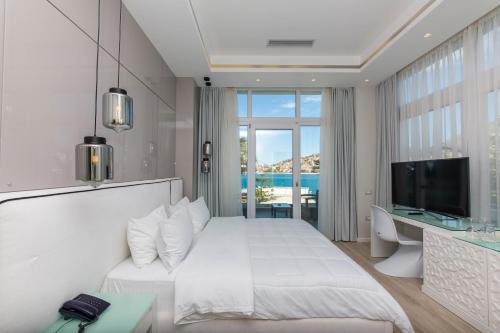 boutique hotels in Sarandë