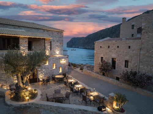 boutique hotels in Lakonia