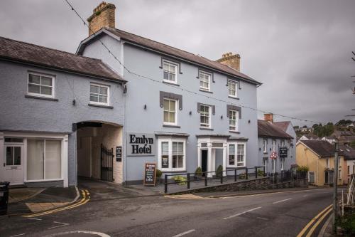 boutique hotels in Newcastle Emlyn