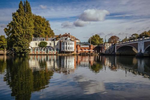 boutique hotels in Kingston Upon Thames