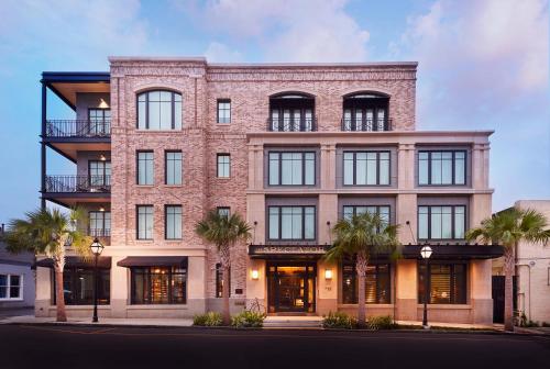 boutique hotels in Charleston Area