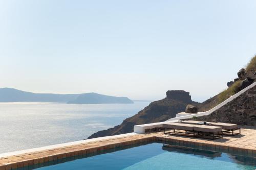 boutique hotels in Santorini Caldera