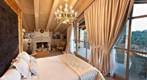 boutique hotels in Castelladral