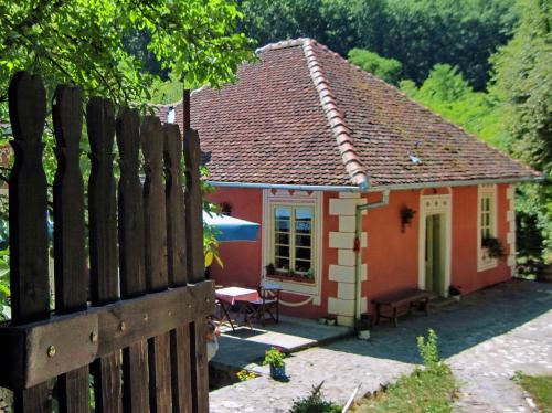 boutique hotels in Sumadija Region