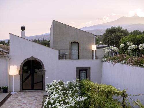 boutique hotels in Calatabiano