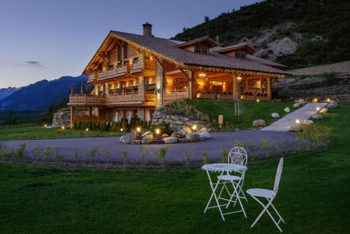 boutique hotels in Panticosa Ski