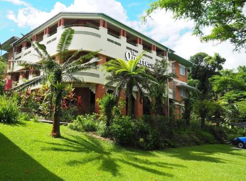 boutique hotels in Cairns