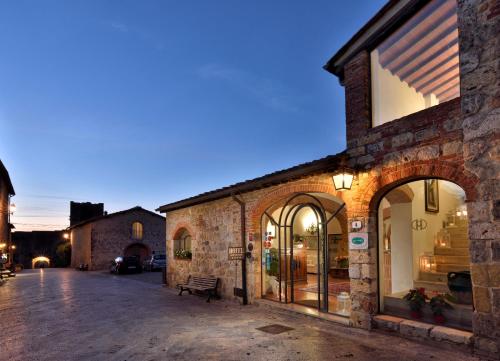 boutique hotels in Monteriggioni