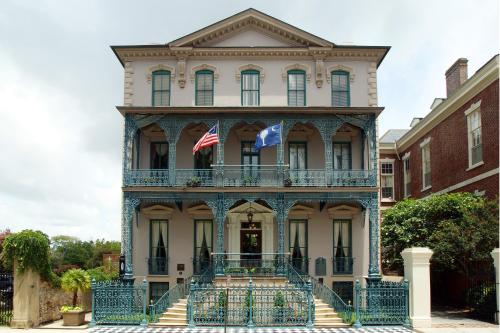 boutique hotels in Charleston Area