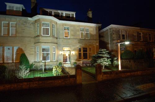 boutique hotels in Cumnock