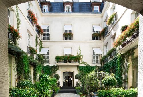 Paris Luxury Hotels