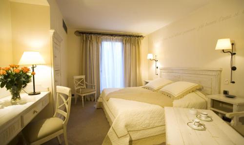 boutique hotels in Viarhona