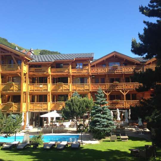 boutique hotels in Oisans