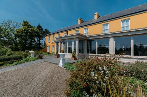 boutique hotels in Clare