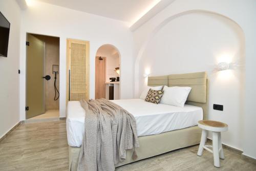 boutique hotels in Perissa