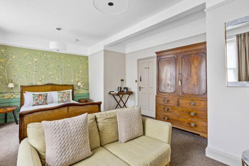 boutique hotels in Dartmouth