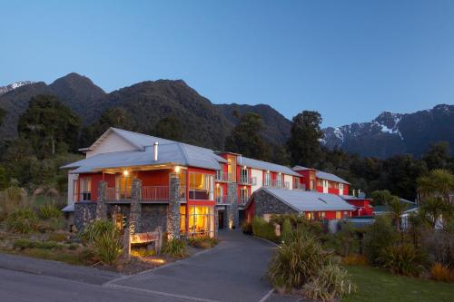 boutique hotels in Westland District