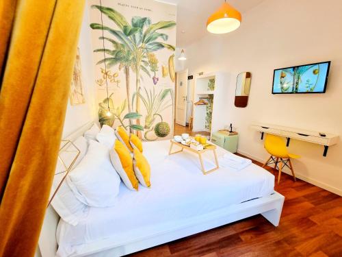 boutique hotels in Naples