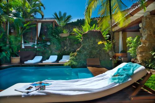 boutique hotels in Costa Verde