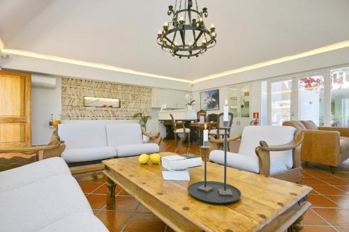 boutique hotels in Sant Miquel De Balansat