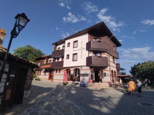 boutique hotels in Elenite