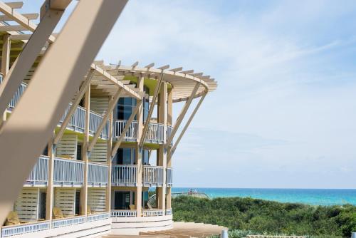 boutique hotels in Emerald Coast