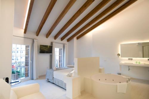 boutique hotels in Sant Lluis