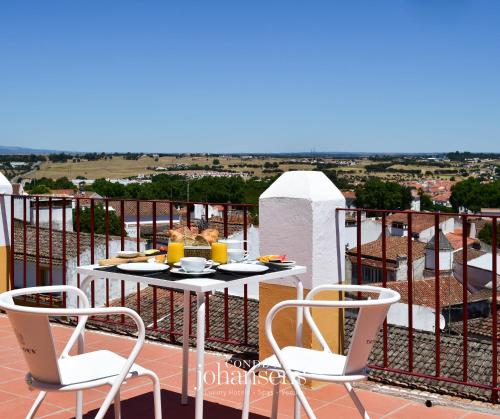 boutique hotels in Evora District