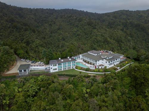 boutique hotels in North Island