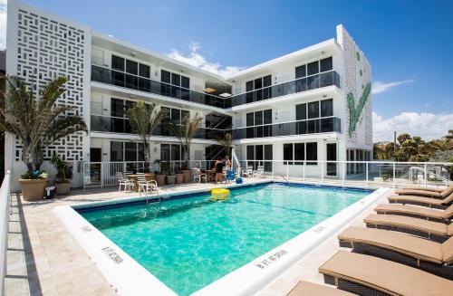 boutique hotels in Deerfield Beach