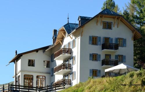 boutique hotels in 4 Valleys