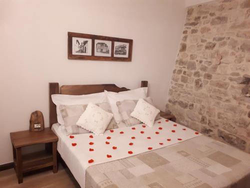 boutique hotels in Berat County