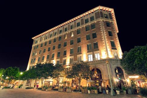 boutique hotels in South Bay