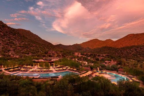 boutique hotels in Saguaro National Park