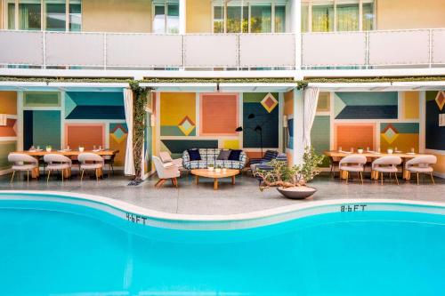 boutique hotels in South Bay