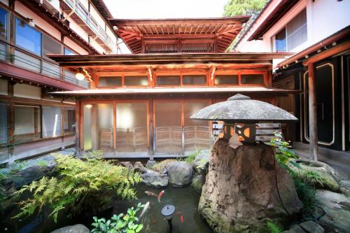 boutique hotels in Yamanouchi