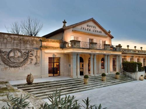 boutique hotels in Arles