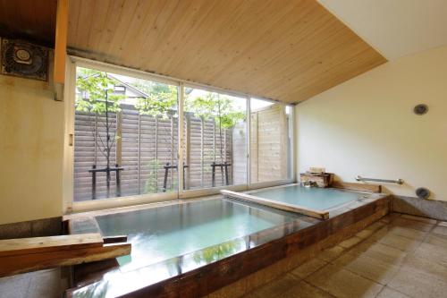 boutique hotels in Yamanouchi