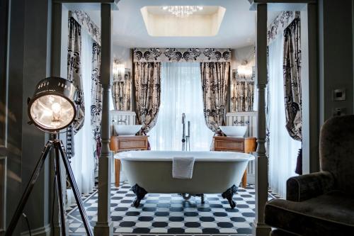 boutique hotels in Hillingdon