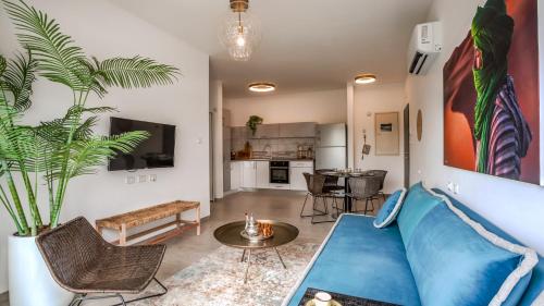 boutique hotels in South District Israel