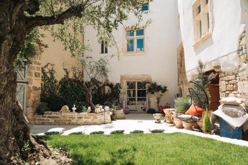 boutique hotels in Mazan