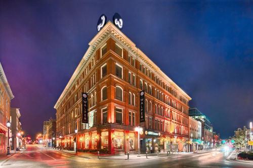 boutique hotels in Stratford