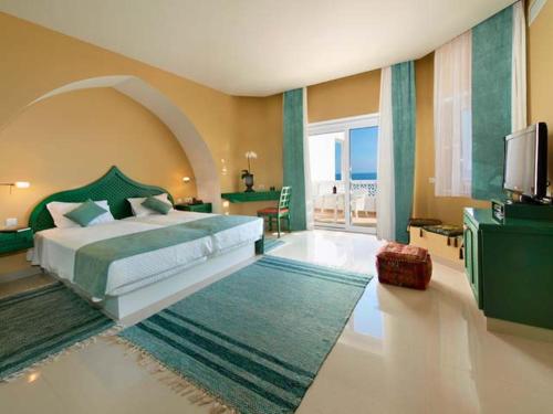 boutique hotels in Luz