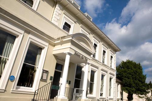 boutique hotels in Cheltenham